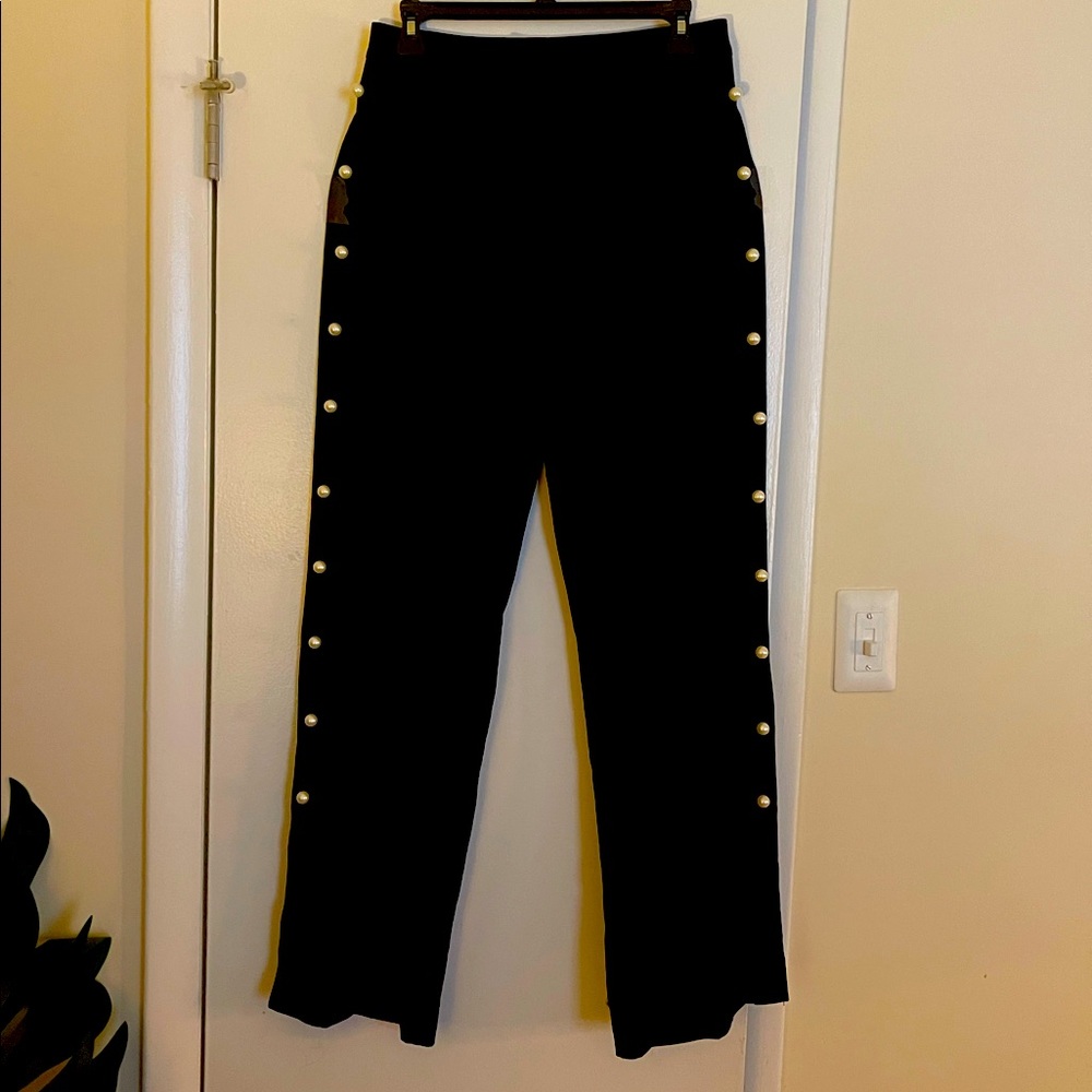 DO + BE Navy blue pants with slit on the sides and pearls
